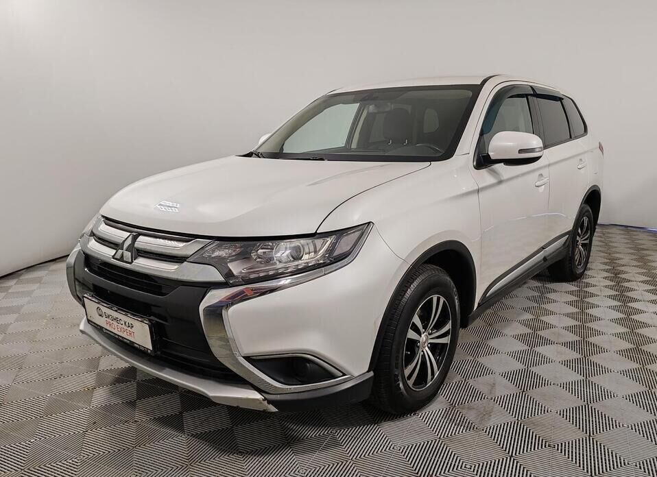 Mitsubishi Outlander, III Рестайлинг 2 2.0 CVT (146 л.с.) 4WD