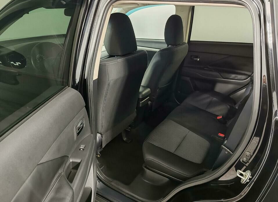 Mitsubishi Outlander 2.0 CVT (146 л.с.) 4WD