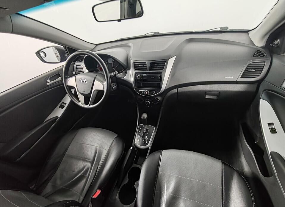 Hyundai Solaris, I 1.6 AT (123 л.с.)