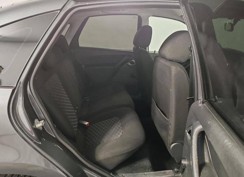 LADA (ВАЗ) Granta, I Рестайлинг 1.6 MT (90 л.с.)