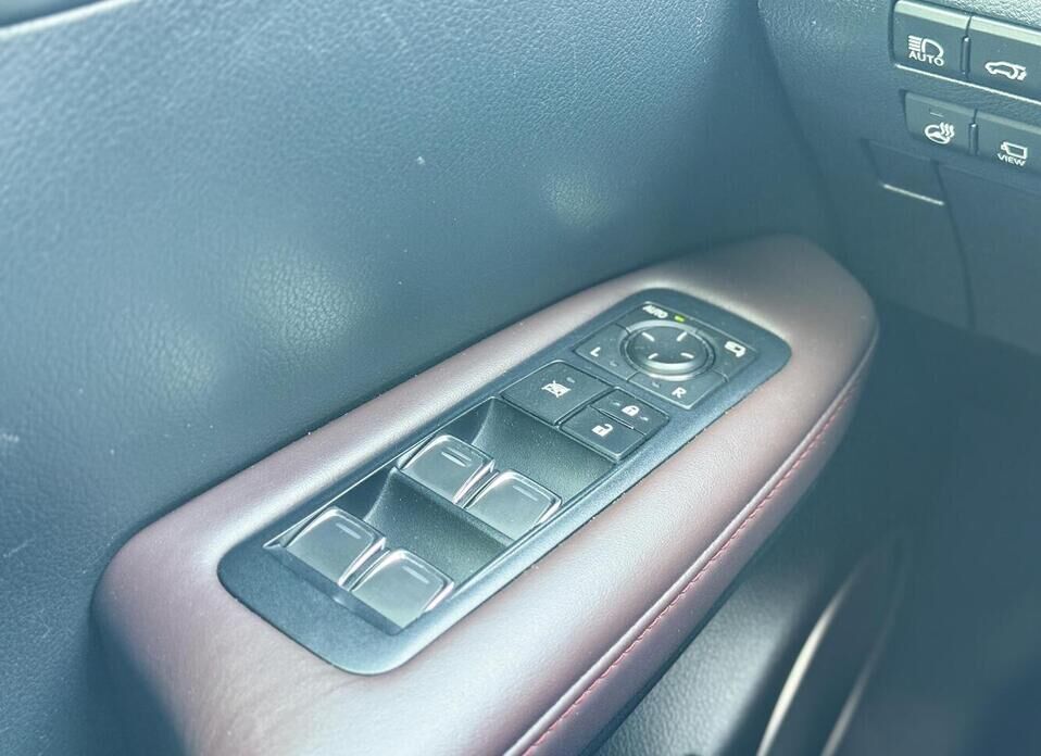 Lexus RX, IV Рестайлинг 300 2.0 AT (238 л.с.) 4WD