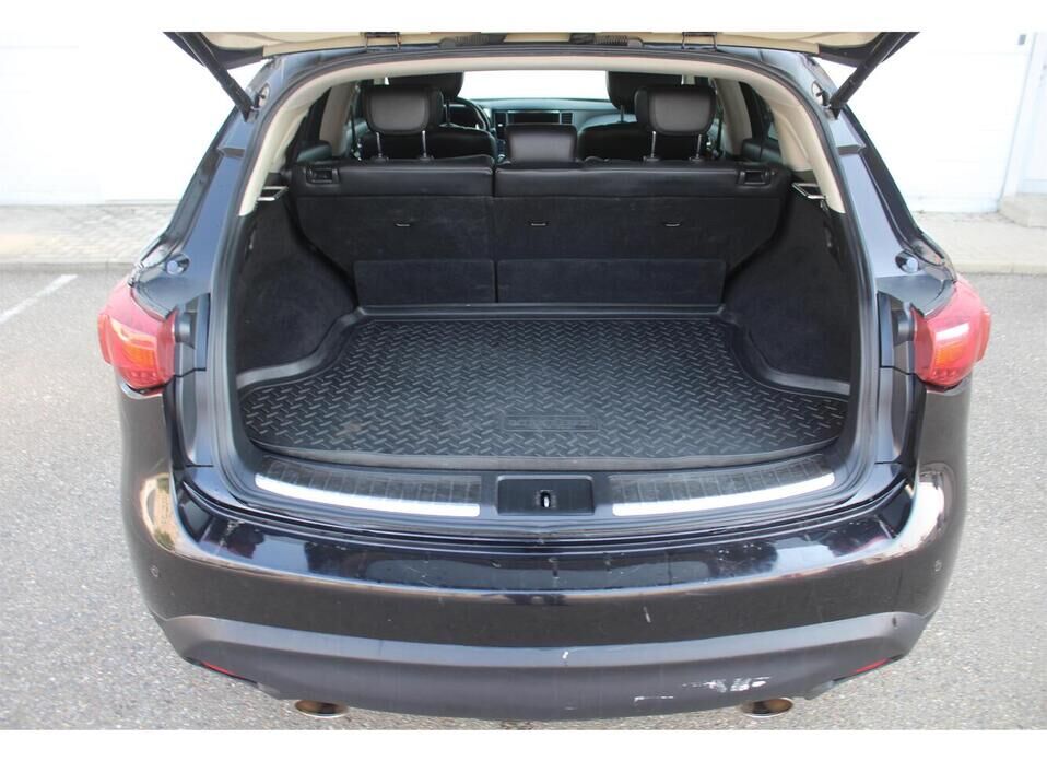 Infiniti FX FX37 3.7 AT (333 л.с.) 4WD