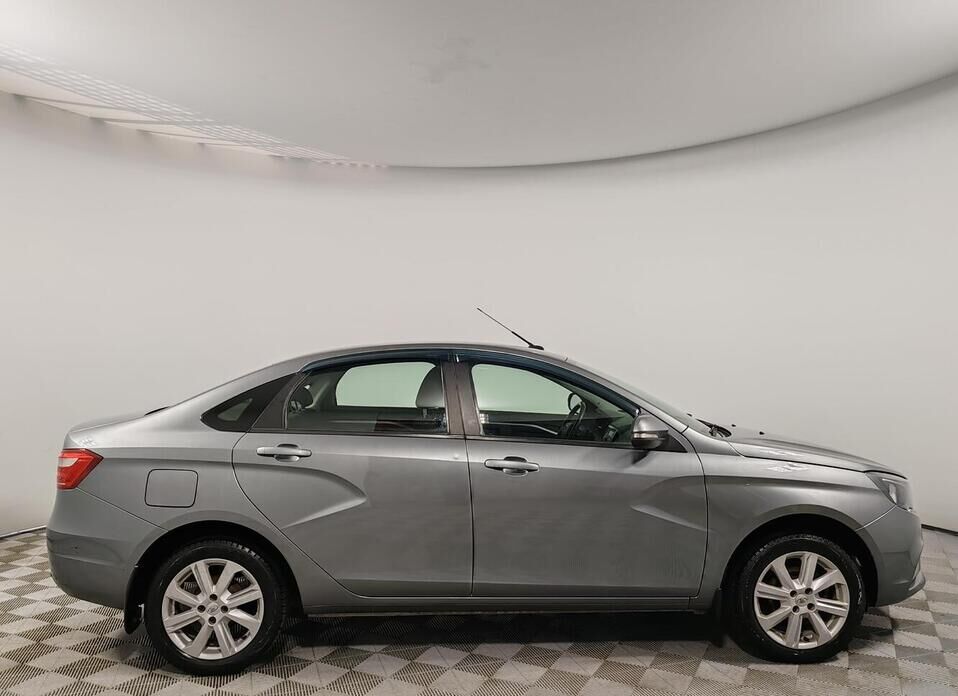 LADA (ВАЗ) Vesta, I 1.6 MT (106 л.с.)