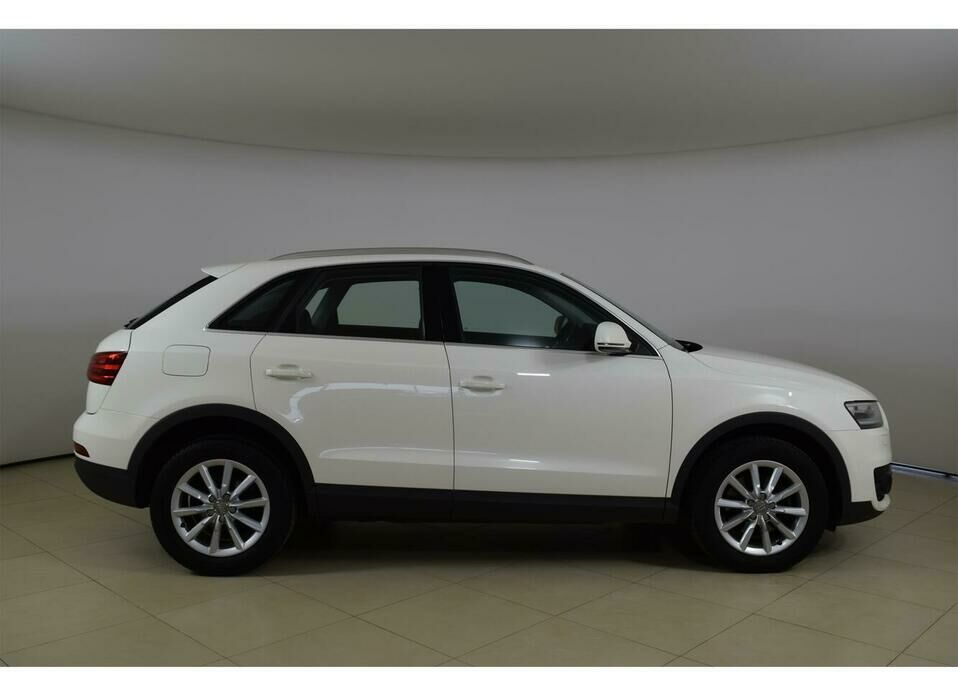 Audi Q3 2.0 AMT (211 л.с.) 4WD