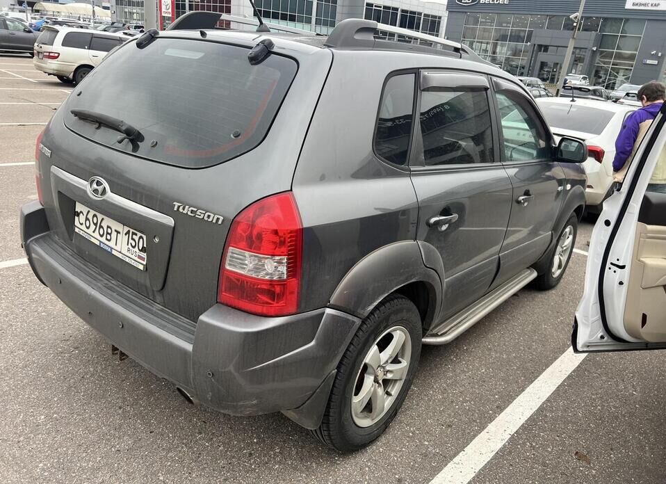 Hyundai Tucson, I 2.0 AT (140 л.с.) 4WD