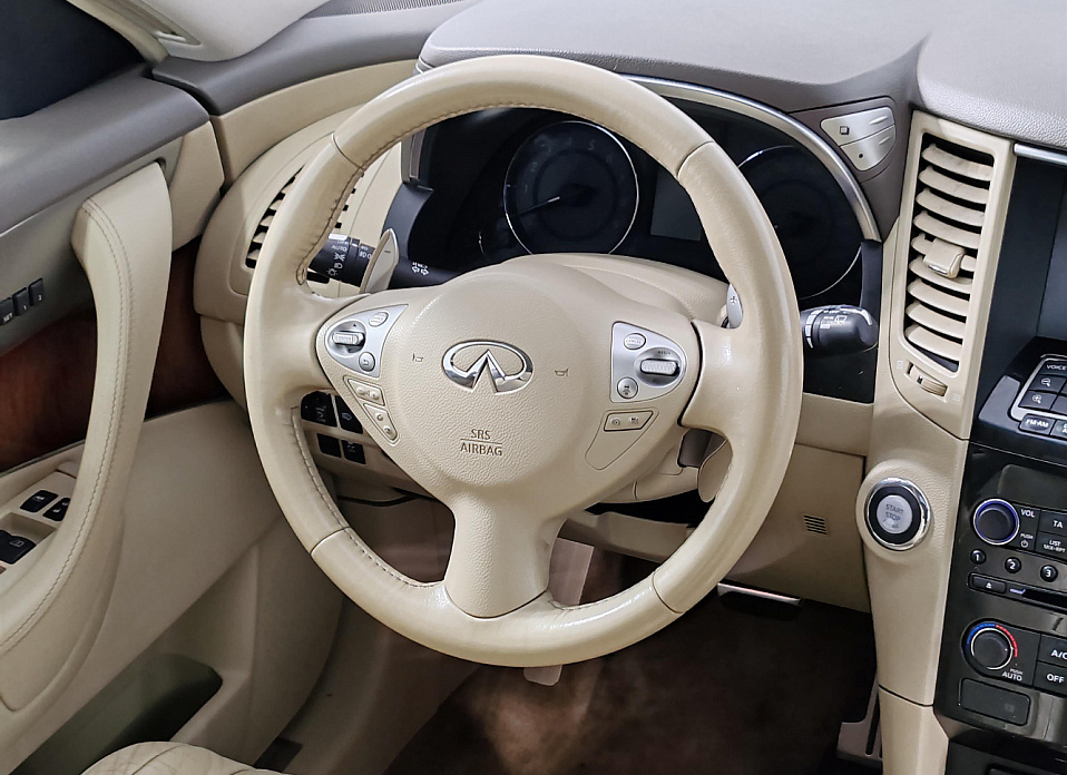 Infiniti FX, II (S51) Рестайлинг FX37 3.7 AT (333 л.с.) 4WD