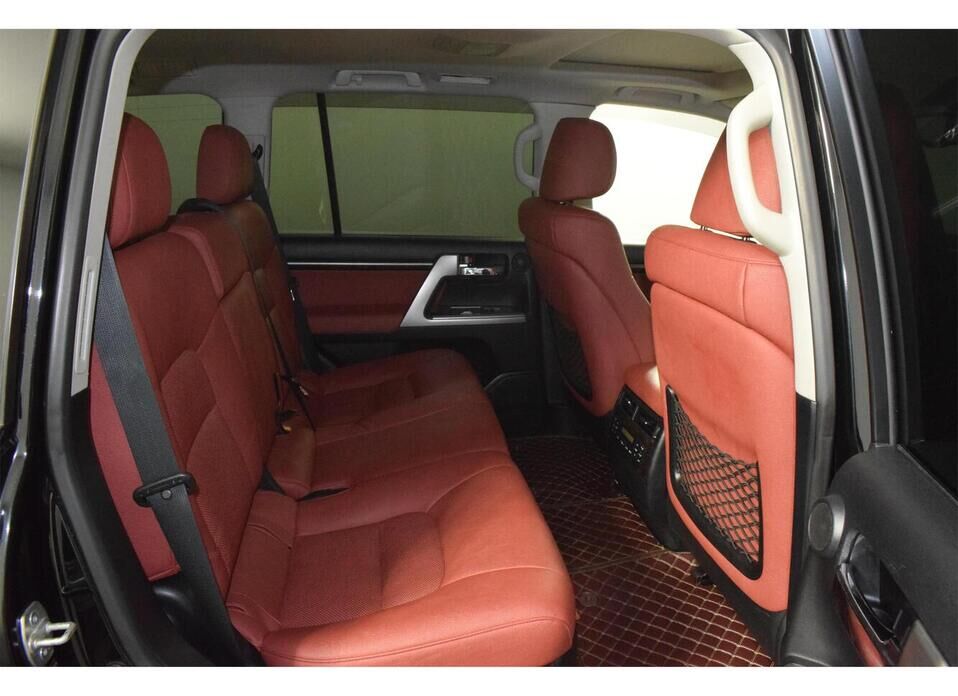 Toyota Land Cruiser, 200 Series Рестайлинг 1 4.5d AT (235 л.с.) 4WD