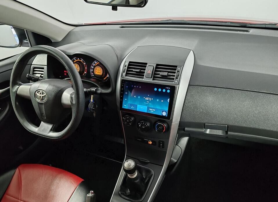 Toyota Corolla 1.6 MT (124 л.с.)
