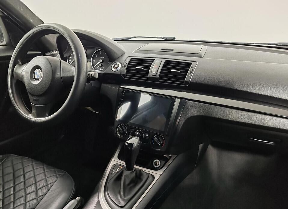 BMW 1 серии, I (E81/E82/E87/E88) Рестайлинг 118i 2.0 AT (136 л.с.)