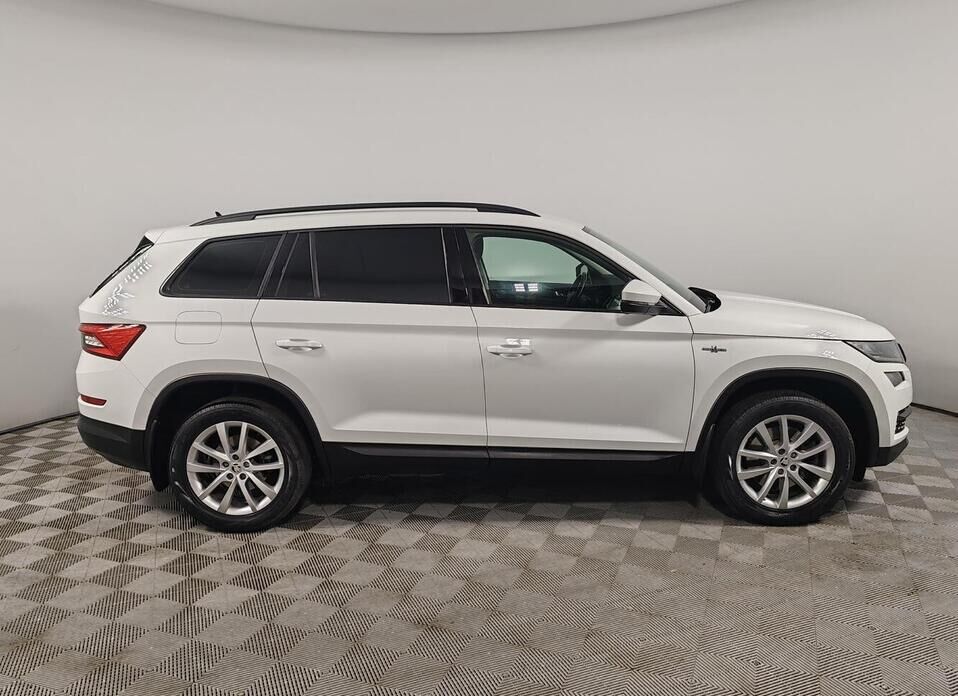 Skoda Kodiaq, I 2.0 AMT (180 л.с.) 4WD