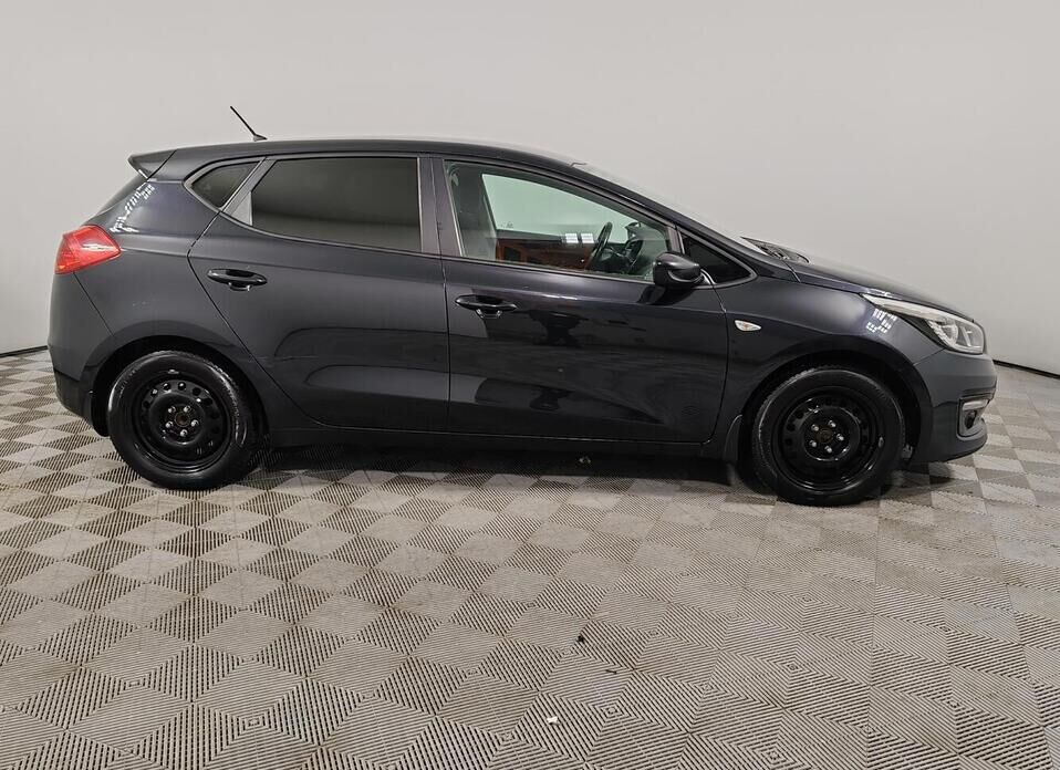 Kia Ceed, II Рестайлинг 1.6 AT (130 л.с.)