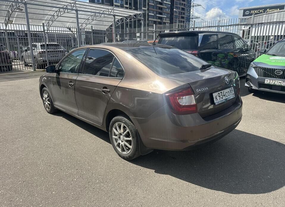 Skoda Rapid, I Рестайлинг 1.6 AT (110 л.с.)