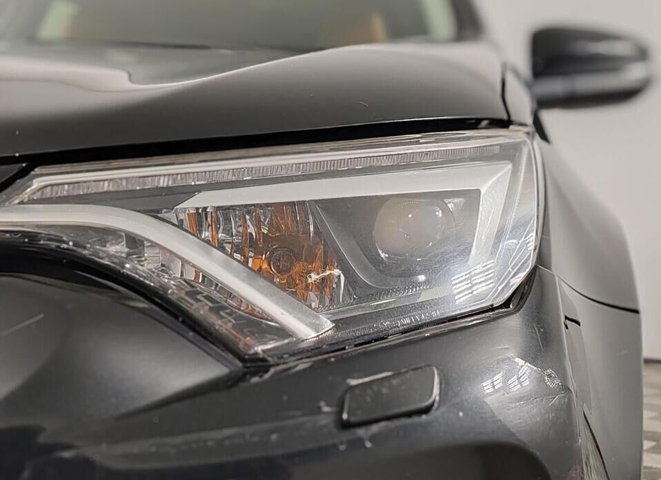 Toyota RAV4 2.5 AT (180 л.с.) 4WD