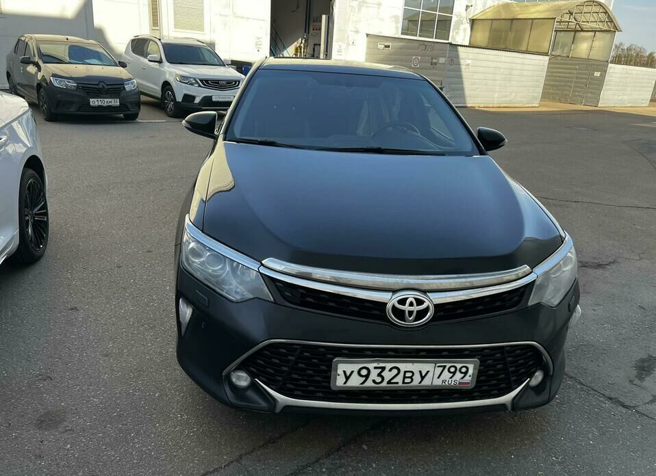 Toyota Camry 2.5 AT (181 л.с.)