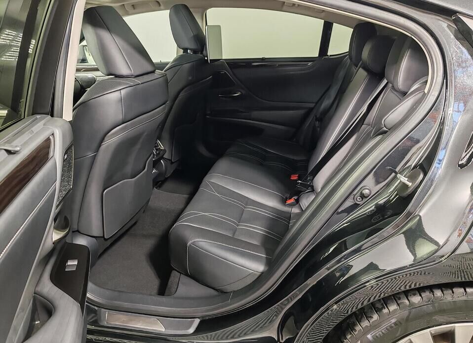 Lexus ES, VII 350 3.5 AT (249 л.с.)