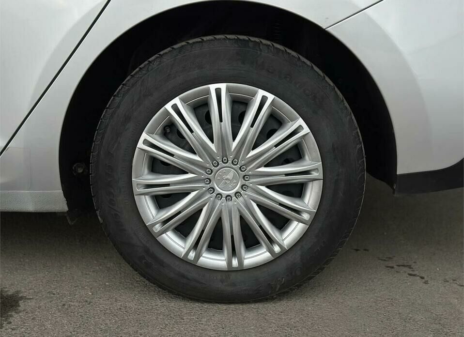 Hyundai Solaris 1.6 AT (123 л.с.)