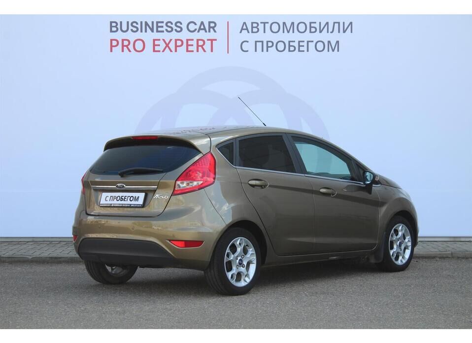 Ford Fiesta 1.4 AT (96 л.с.)
