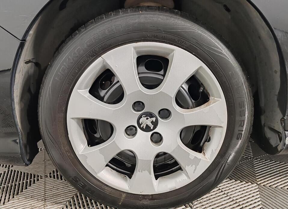 Peugeot 308, I Рестайлинг 1.6 AT (120 л.с.)
