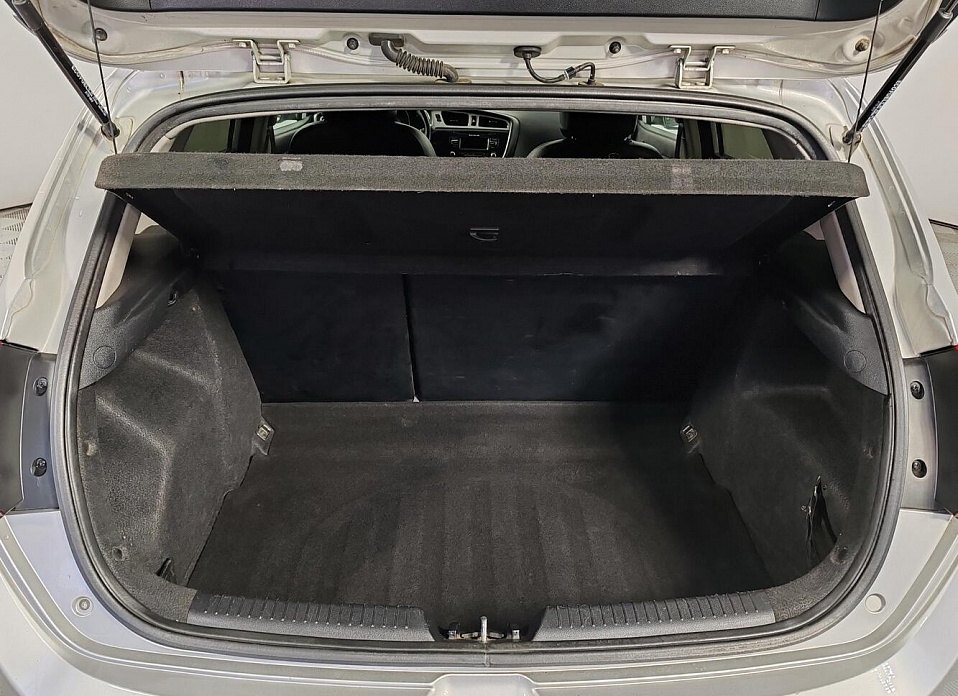 Kia Ceed, II 1.6 AT (129 л.с.)