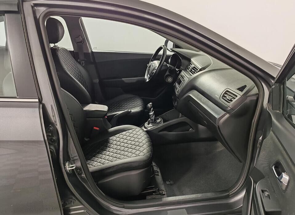 Kia Rio, III Рестайлинг 1.6 MT (123 л.с.)