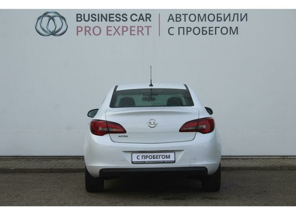 Opel Astra 1.6 AT (115 л.с.)