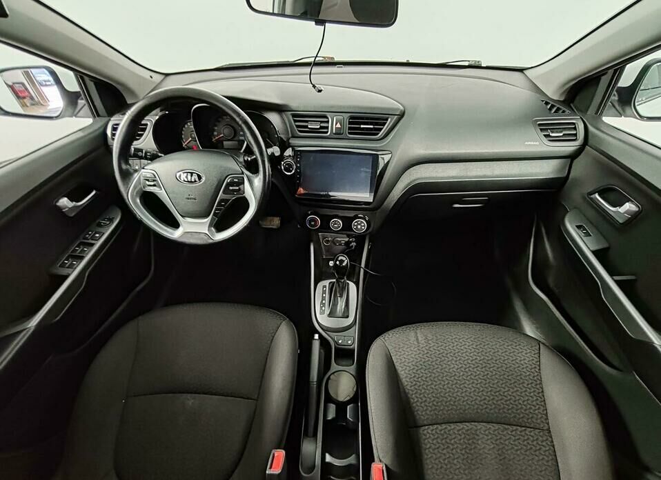 Kia Rio 1.6 AT (123 л.с.)