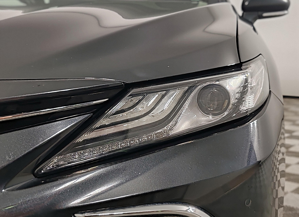 Toyota Camry, VIII (XV70) Рестайлинг 2.5 AT (209 л.с.)