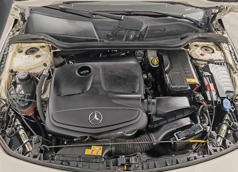 Mercedes-Benz CLA, I (C117, X117) 200 1.6 AMT (150 л.с.)
