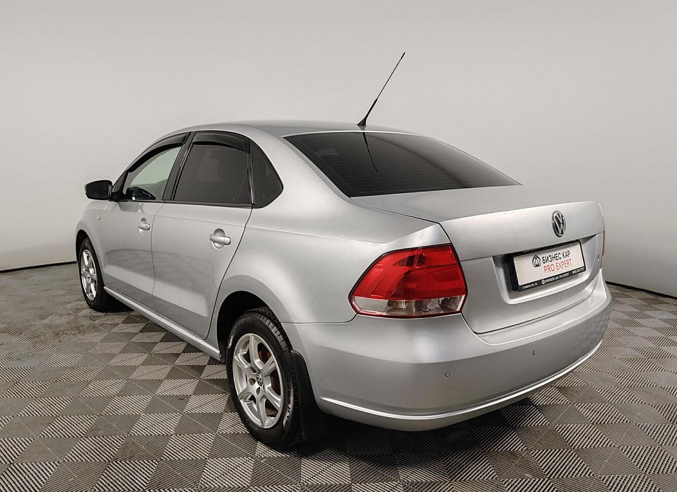 Volkswagen Polo, V 1.6 AT (105 л.с.)