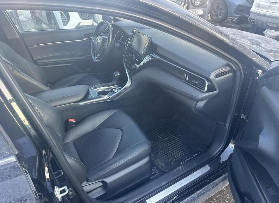 Toyota Camry, VIII (XV70) Рестайлинг 2.5 AT (200 л.с.)