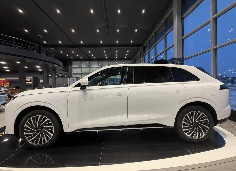 EXEED Exlantix ET 1.5hyb AT (469 л.с.) 4WD