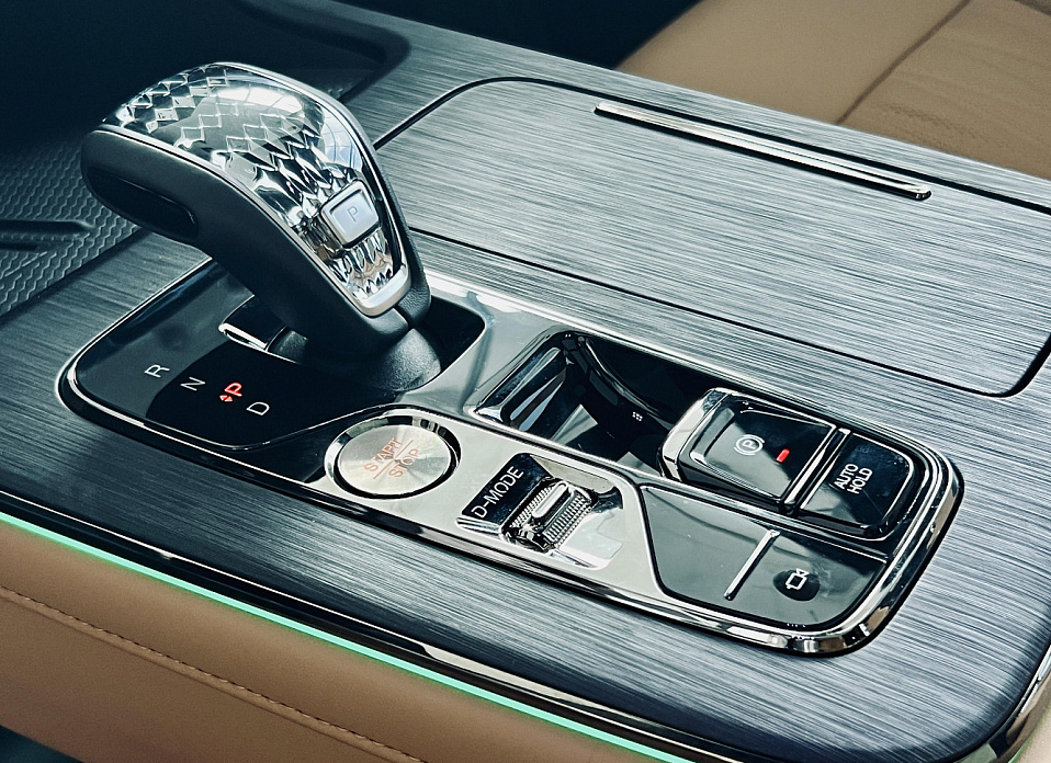 GAC GS8, II Dragon 2.0 AT (231 л.с.) 4WD