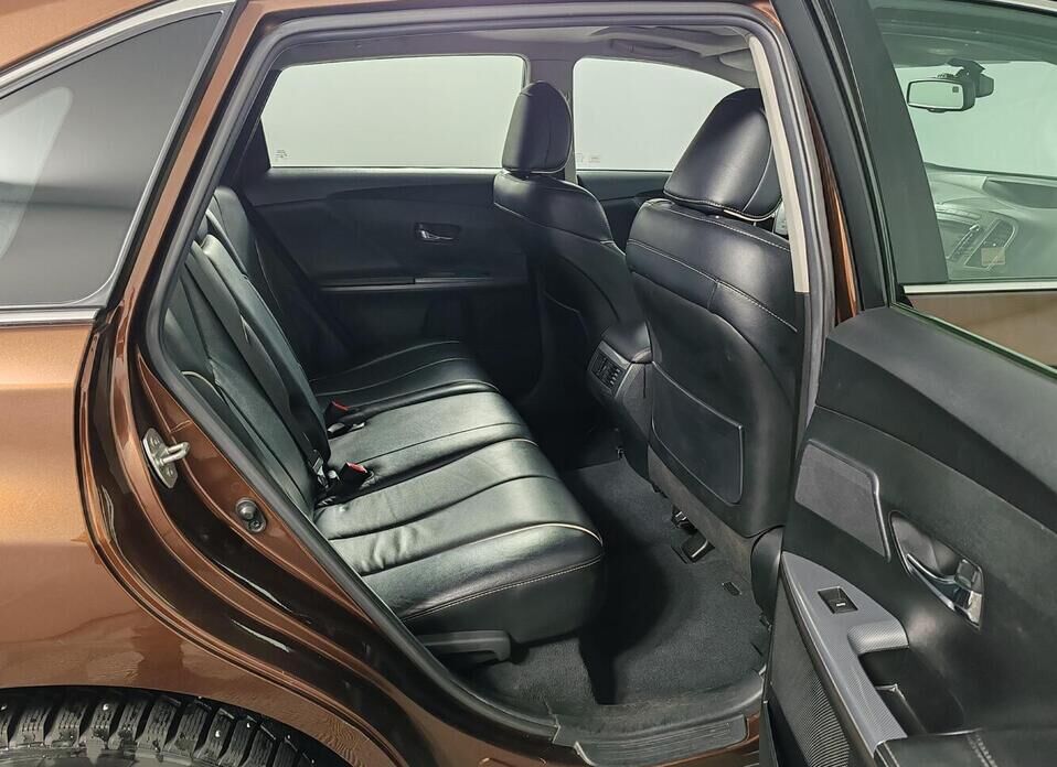 Toyota Venza, I Рестайлинг 2.7 AT (185 л.с.) 4WD