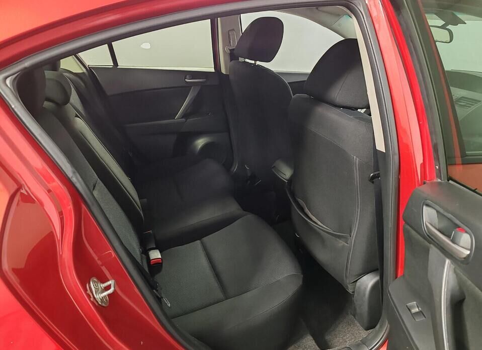 Mazda 3 1.6 AT (105 л.с.)