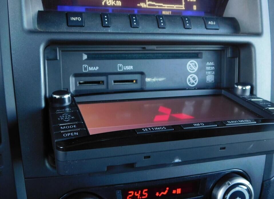 Mitsubishi Pajero, IV Рестайлинг 1 3.0 AT (178 л.с.) 4WD