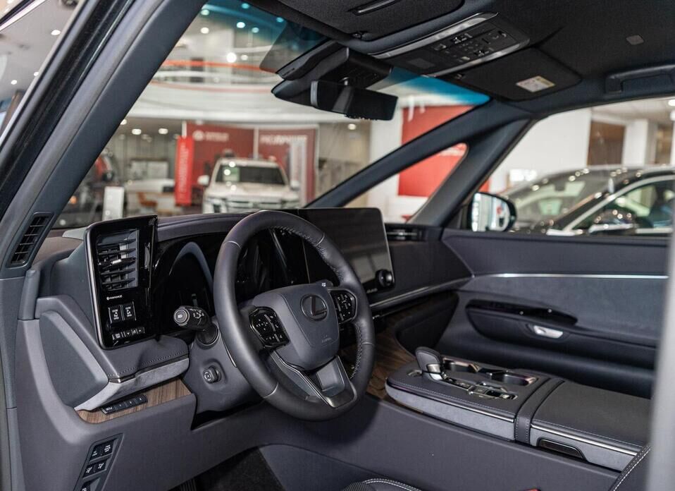 Lexus LM, II 350h 2.5hyb CVT (190 л.с.) 4WD