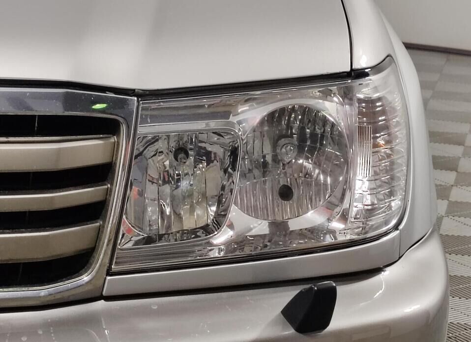 Toyota Land Cruiser, 100 Series Рестайлинг 2 4.2d MT (204 л.с.) 4WD