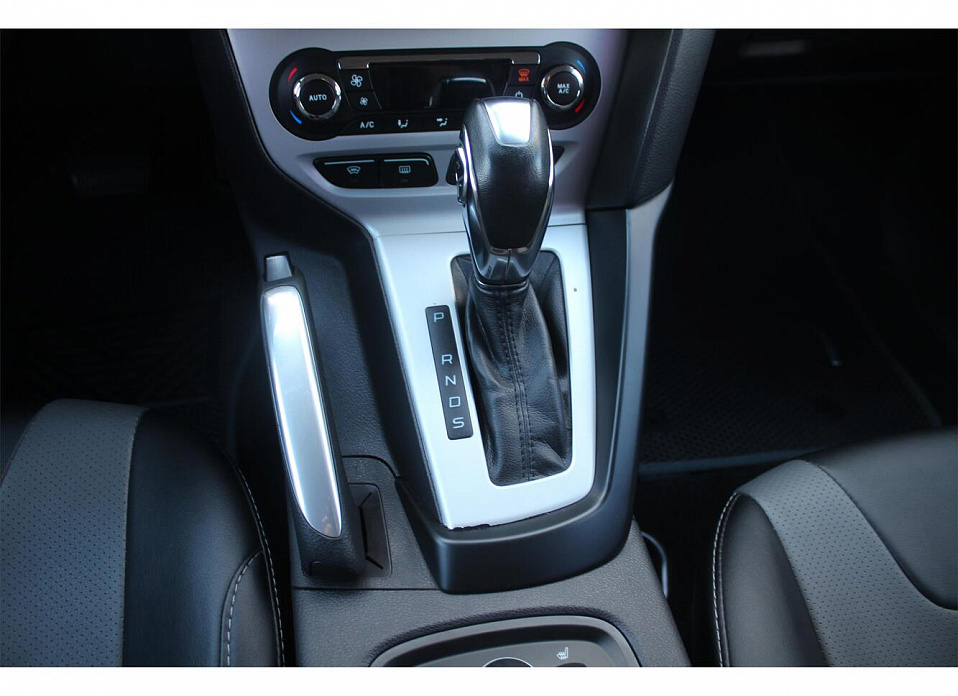 Ford Focus, III 1.6 AMT (125 л.с.)