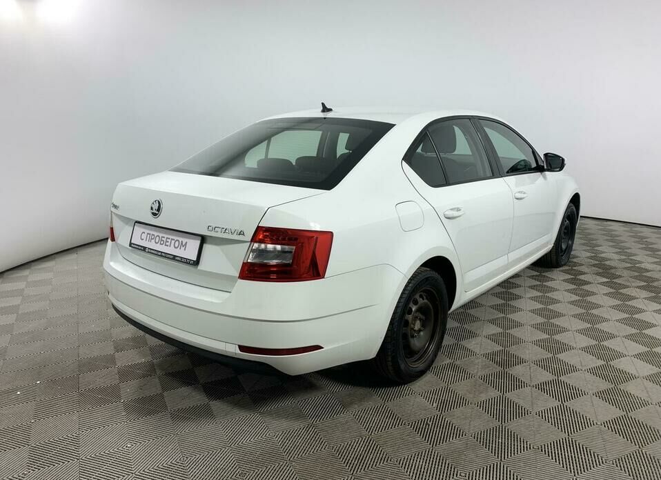 Skoda Octavia 1.6 AT (110 л.с.)