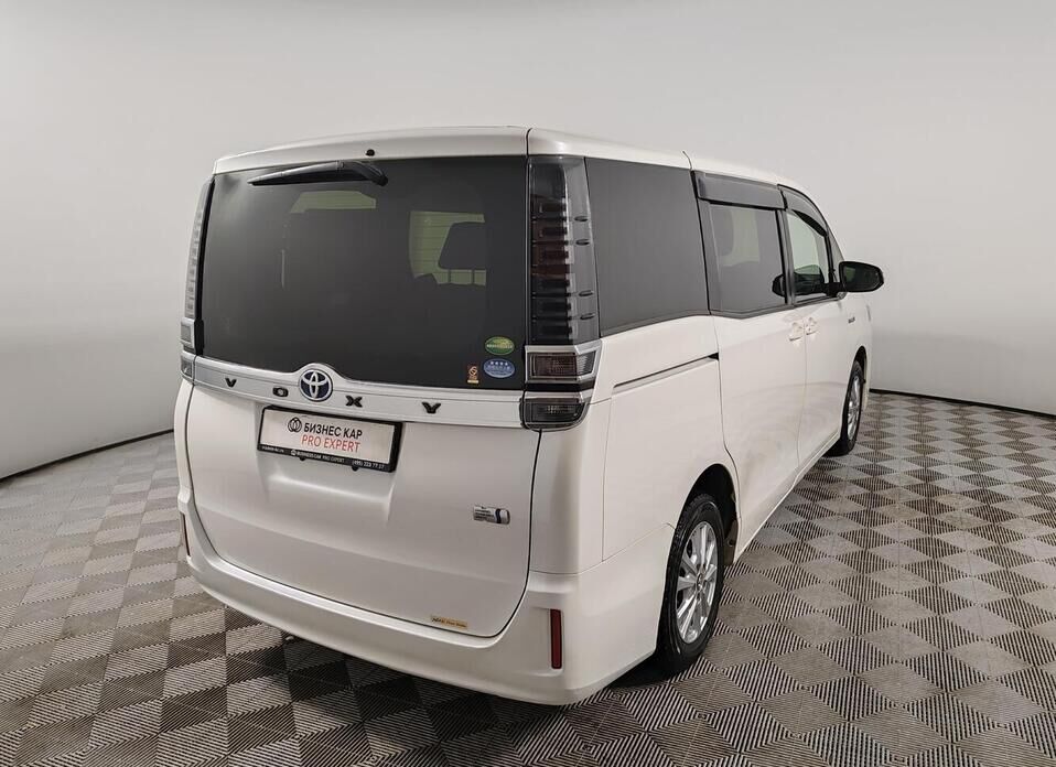 Toyota Voxy, III (R80) 1.8hyb CVT (99 л.с.)