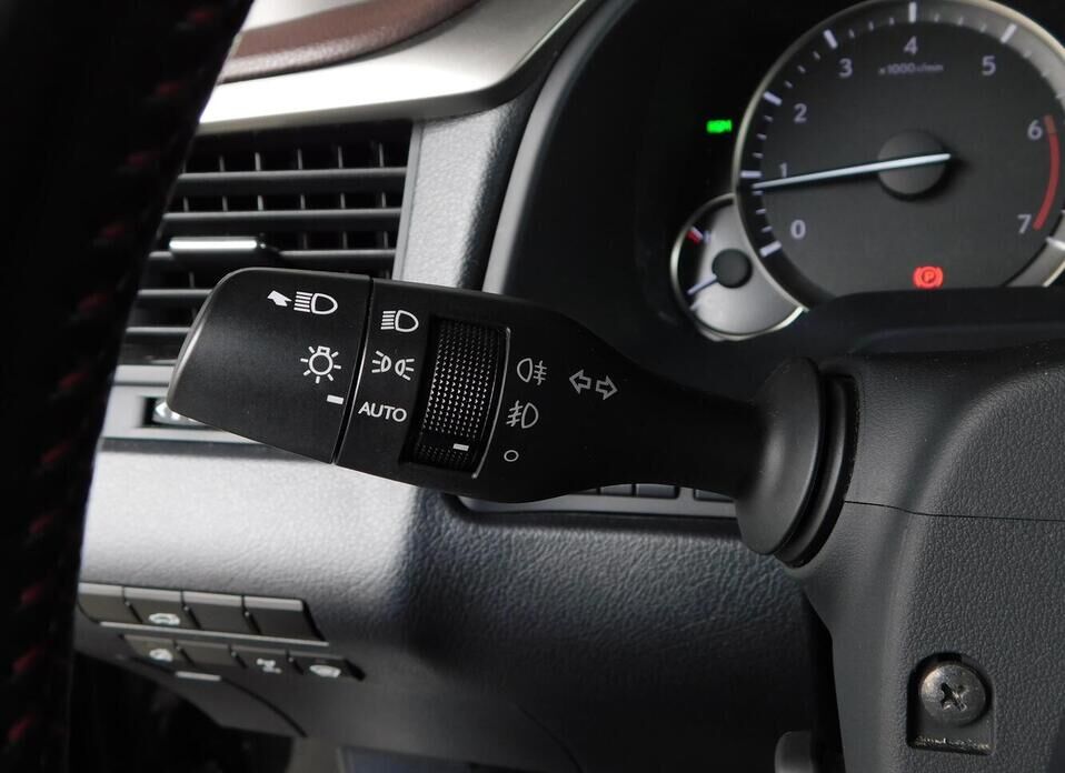Lexus RX, IV Рестайлинг 300 2.0 AT (238 л.с.) 4WD