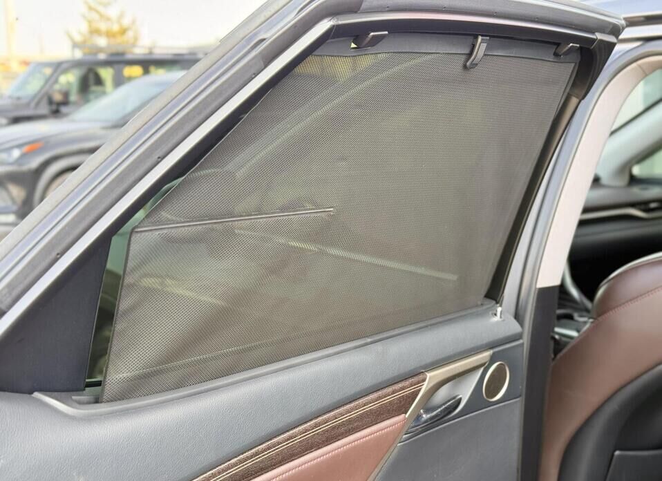 Lexus RX, IV Рестайлинг 300 2.0 AT (238 л.с.) 4WD