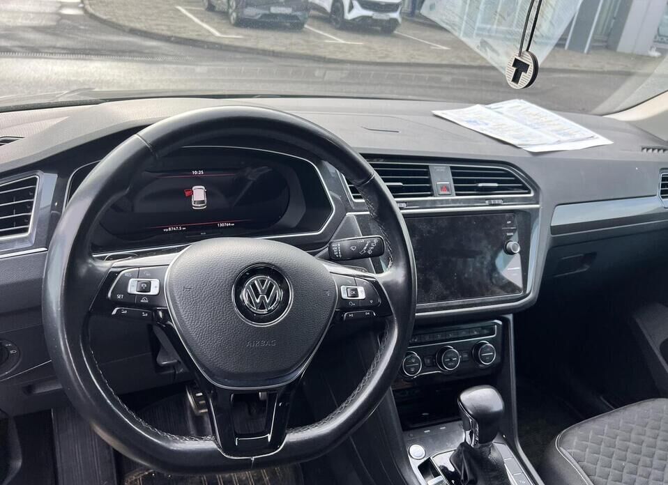 Volkswagen Tiguan, II 2.0d AMT (150 л.с.) 4WD