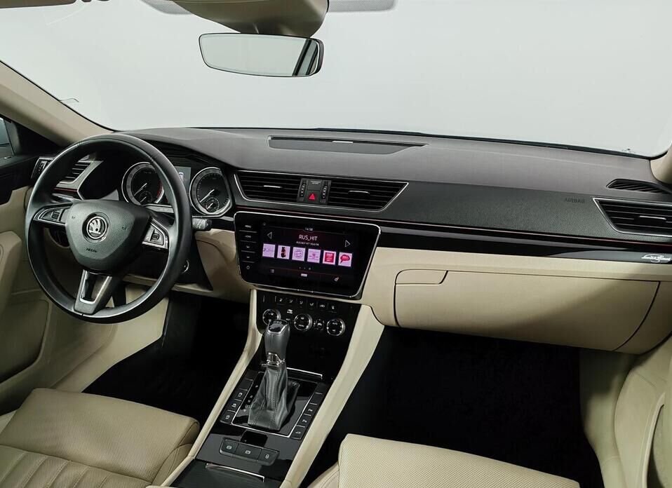 Skoda Superb 2.0 AMT (220 л.с.)