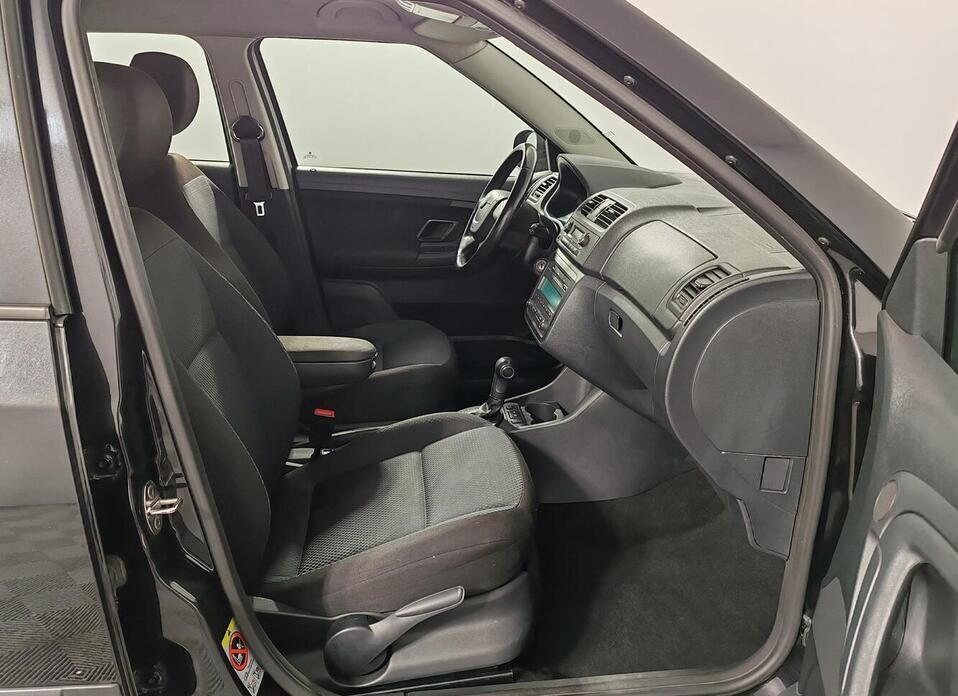 Skoda Fabia, II Рестайлинг 1.6 AT (105 л.с.)