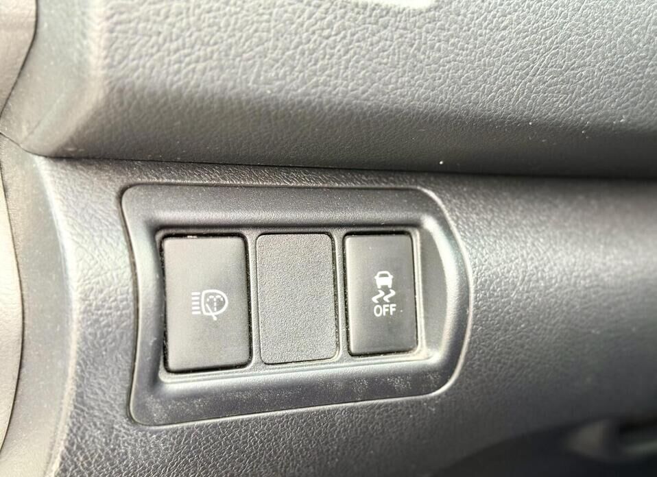 Toyota Camry, VII (XV50) Рестайлинг 2.5 AT (181 л.с.)