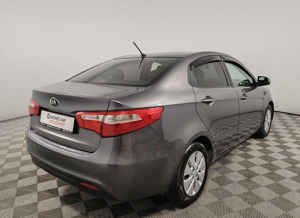Kia Rio, III 4-speed 1.6 AT (123 л.с.)