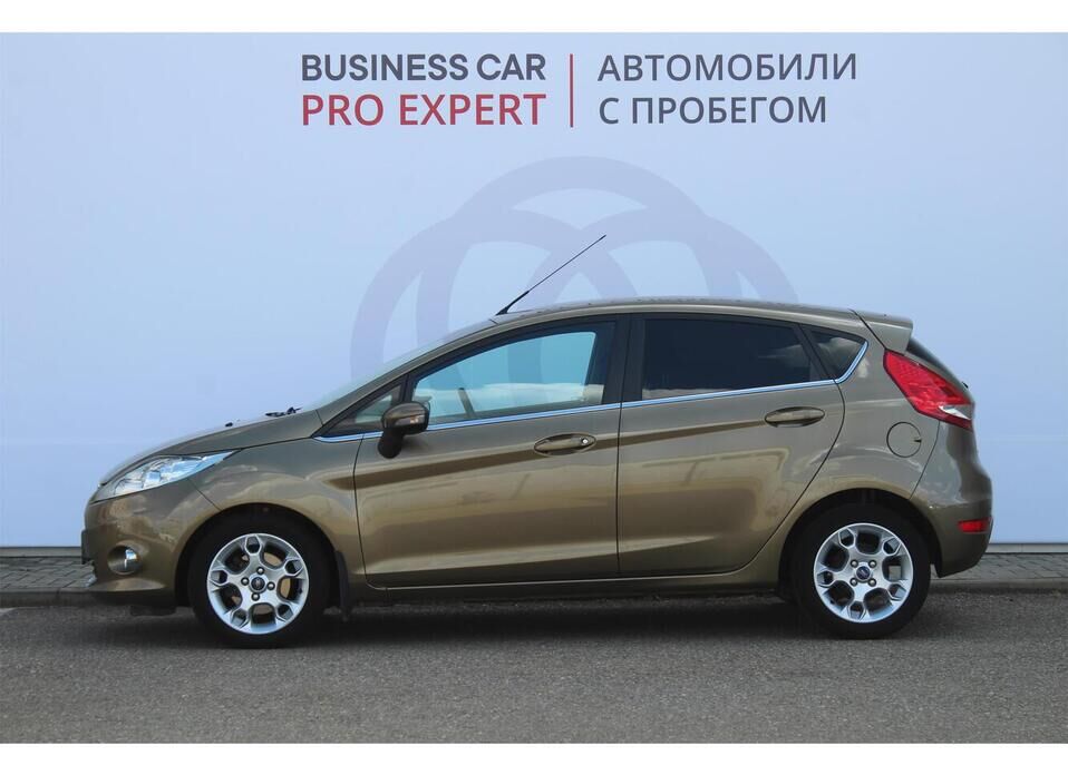 Ford Fiesta 1.4 AT (96 л.с.)
