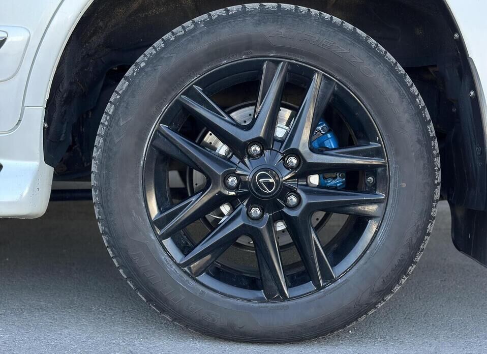 Lexus LX, III Рестайлинг 570 5.7 AT (367 л.с.) 4WD