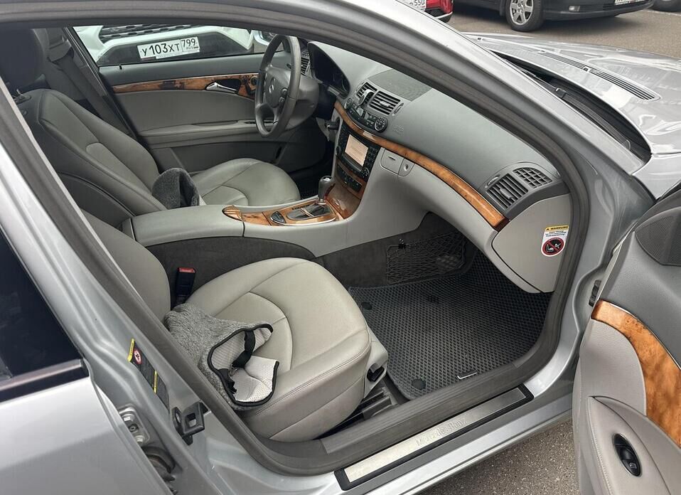 Mercedes-Benz E-Класс, III (W211, S211) Рестайлинг 200 2.2d AT (136 л.с.)